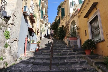 Fototapeta na wymiar Napoli - Scalinata del Petraio verso San Martino