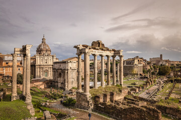 Fototapeta na wymiar View of the Roman forum. Rome in the fall.