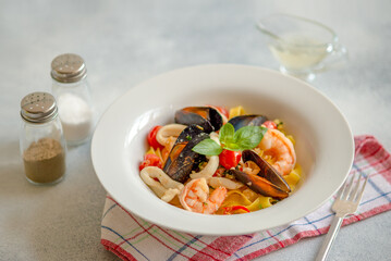 pasta with seafood