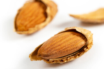 roasted, shelled and salted almonds