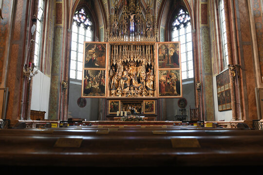 Michael-Pacher-Altar in Sankt Wolfgang on Lake Wolfgangsee, Gmunden, Salzkammergut, Upper Austria, Austria, Europe
