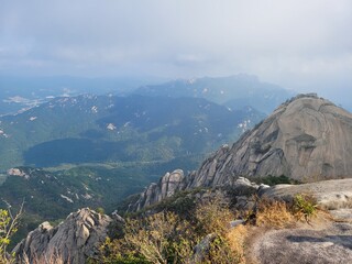 산 정상에서 바라본 멋진 풍경