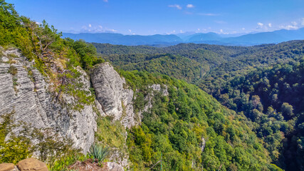 Fototapeta na wymiar View from the Eagle Rocks to the mountain range