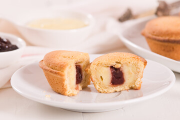 Pasticciotto cake