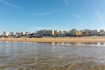 Naklejka premium View of the Praia da Rocha beach in the morning, Portimão, Algarve, Portugal