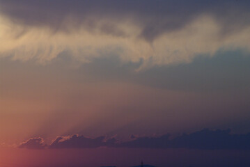 Precioso atardecer de colores en Madrid