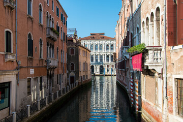 Fototapeta na wymiar Buildings on the Grand Canal, city of Venice, Italy, Europe