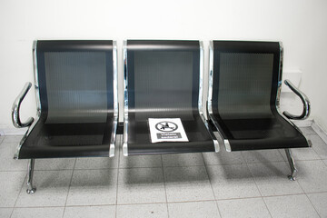 Ufficio pubblico senza nessun utente in fila o in attesa