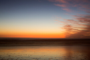 Fototapeta na wymiar The calm of the beach and sunset