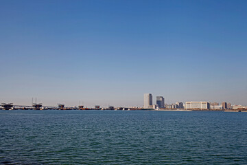 Obraz premium Urban construction by the sea