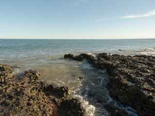 Con marea baja vista de las rocas