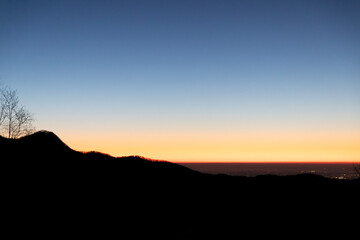 夜明けの雲取山