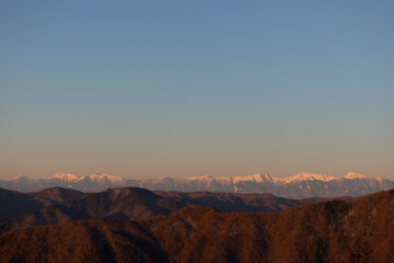 朝の南アルプス　雲取山から

