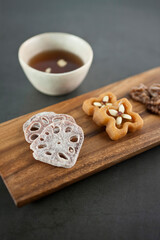 Fototapeta premium Korean traditional sweets, Hangwa (Jeonggwa and Yakgwa) and persimmon punch (Sujeonggwa)