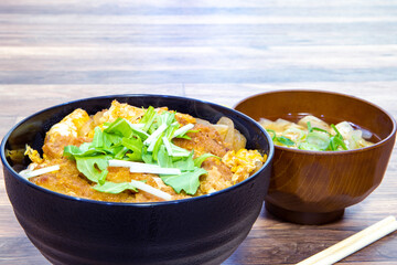 かつ丼定食