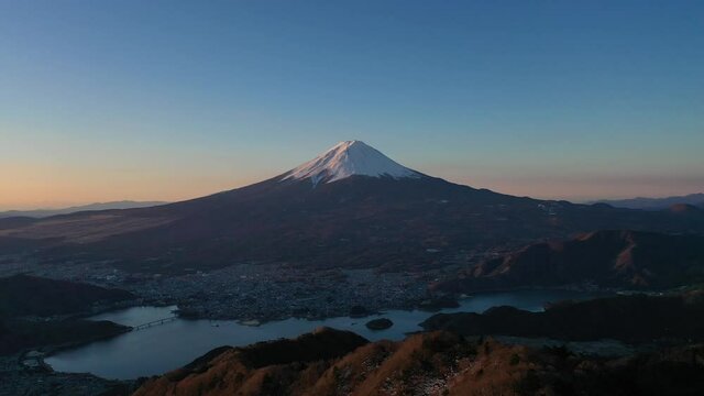 富士山　朝焼け　ドローン空撮　河口湖　新道峠