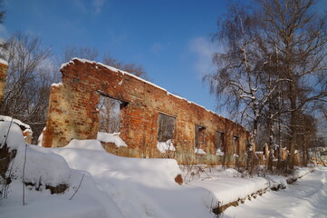 abandoned house in the snow