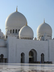 Fototapeta na wymiar Sheikh Zayed Grand Mosque located in Abu Dhabi