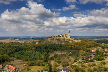 Fototapeta na wymiar Beautiful medieval castle Kunětická hora from plane