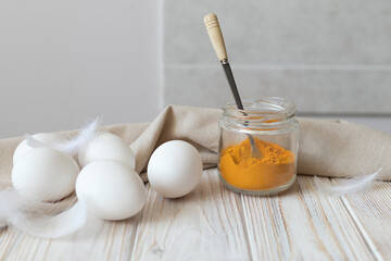 Dyeing Easter eggs with natural dye turmeric, natural dye bio