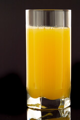 fresh orange juice and oranges healthy food