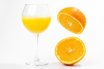 fresh orange juice and oranges healthy food