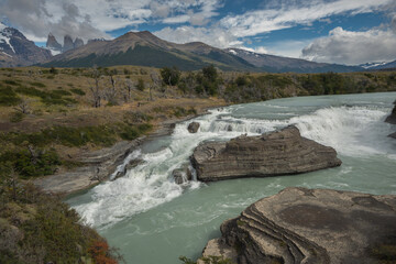 Cascada del Rio Paine - Parque Nacional das Torres del Paine - Chile