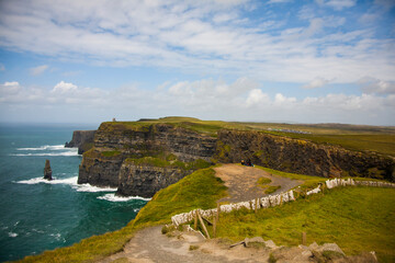 Naklejka premium Spring landscape in Cliffs of Moher (Aillte An Mhothair), Ireland