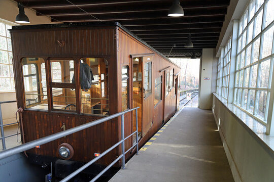 historische seilbahn in stuttgart