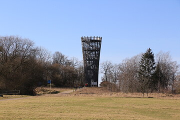 Blick auf den Jübergturm im Sauerlandpark von Hemer im Sauerland