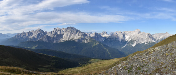 Fototapeta na wymiar Dolomiten Blick vom Karnischen Höhenweg