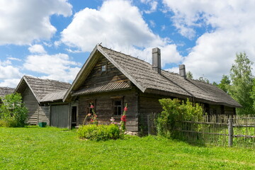 Fototapeta na wymiar Authentic rural architecture of Belarus