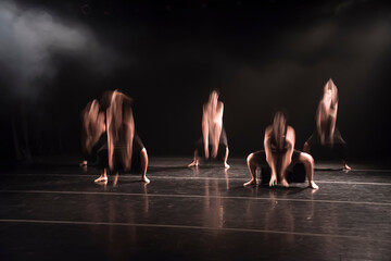 The abstract movement of the dance © Edson Campolina