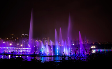 Fountains and city night scenes