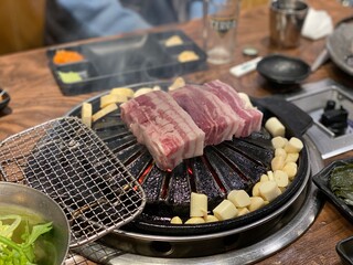 육가공장 삼겹살 