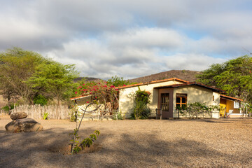 Casa de fazenda no sertão seco