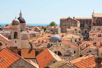 Obraz premium Croatia, Dubrovnik. Dense walled city.