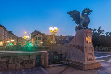 Slovenia, Ljubljana, Dragon Bridge at dawn
