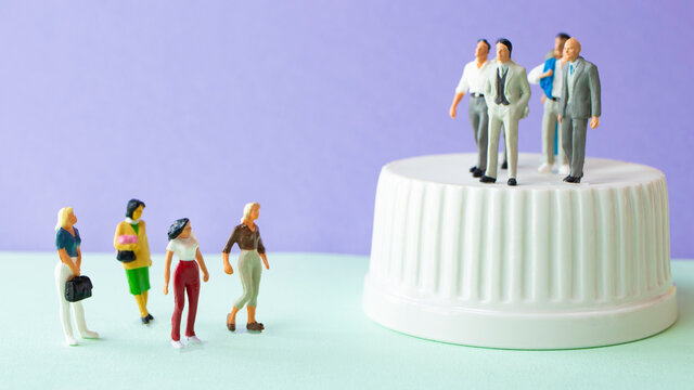 女性蔑視（男女差別）