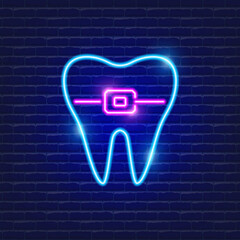 Teeth with ligature braces neon icon. Orthodontics concept. Sign for dentistry clinic.