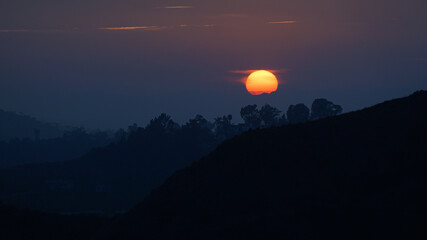 Naklejka premium Blue sunset over Griffith Park, Los Angeles, CA