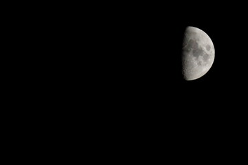 Halbmond am Himmel  © Christian