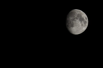 drei Viertel des Mondes 