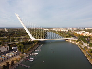 Fototapeta na wymiar Puente alamilla - Sevilla España