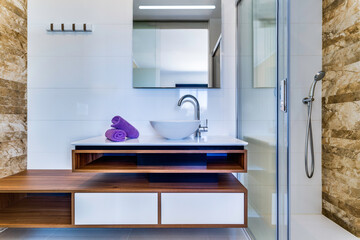 Łazienka remont wystrój design wykończenia prysznic
