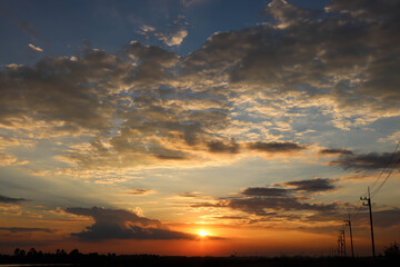 A beautiful sunset of the day along with the cloud make the sky into the gradient color