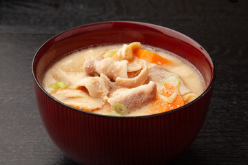 豚肉の粕汁