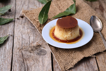 Egg flan with rustic bottom