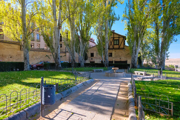 セゴビア 公園 Plaza Jardín de Mauricio Fromkes