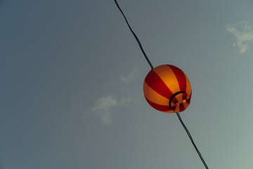 Obraz premium 提灯と夕暮れ